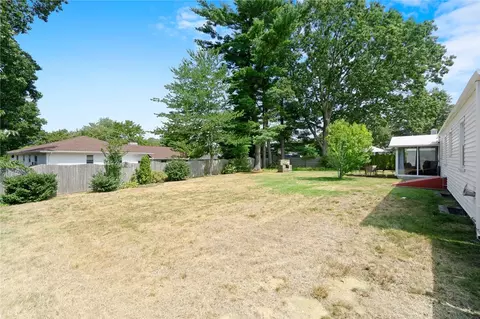 41 Squantum Dr, Warwick, RI 02888 photo 25