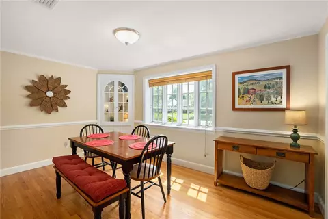 41 Squantum Dr, Warwick, RI 02888 photo 8