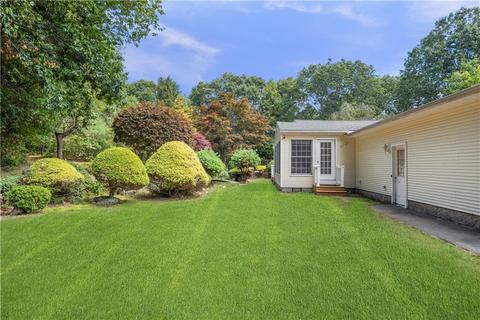 13 David Dr, Coventry, RI 02816 photo 4