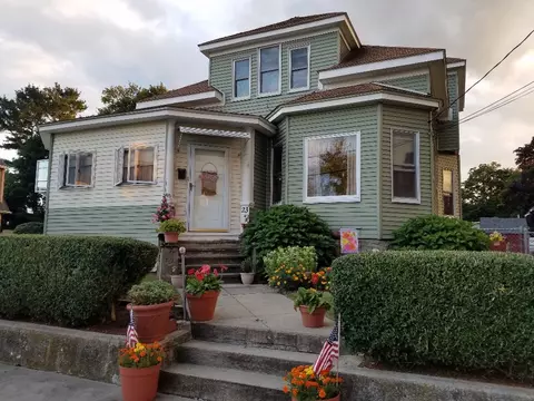 23 Bellevue Ave, North Smithfield, RI 02896