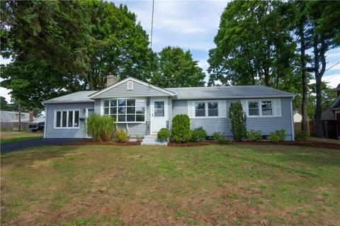63 Stanmore Rd, Warwick, RI 02889 photo 1