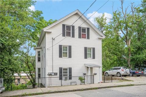 44 Oak St, Woonsocket, RI 02895 photo 3