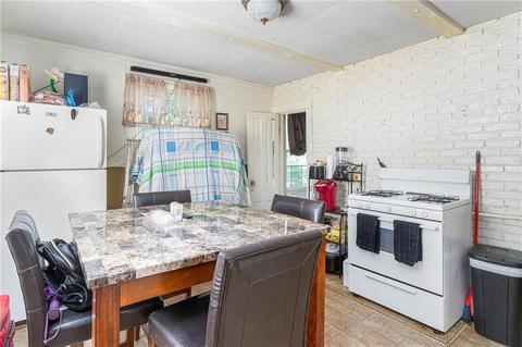 44 Oak St, Woonsocket, RI 02895 photo 9
