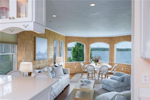 31 Pasadena Ave, Westerly, RI 02891 photo 10