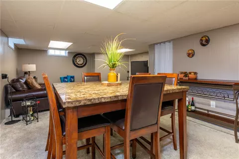 35 Keystone Dr, Warwick, RI 02886 photo 35