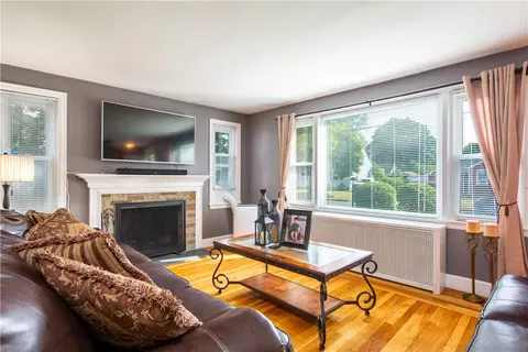 35 Keystone Dr, Warwick, RI 02886 photo 19