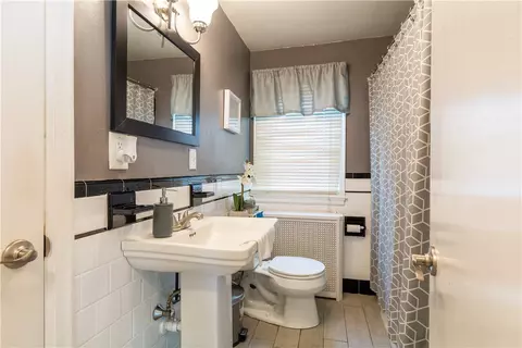 35 Keystone Dr, Warwick, RI 02886 photo 28