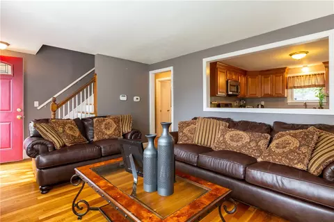 35 Keystone Dr, Warwick, RI 02886 photo 21