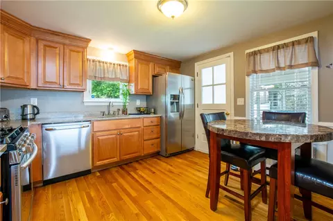 35 Keystone Dr, Warwick, RI 02886 photo 16
