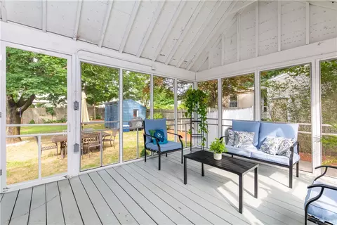 35 Keystone Dr, Warwick, RI 02886 photo 8