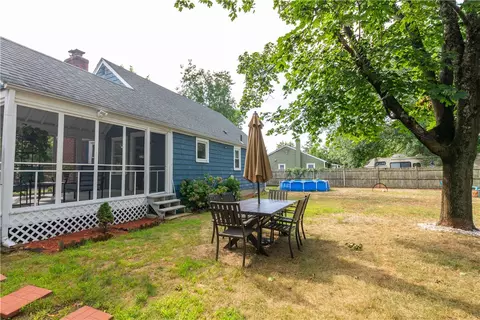 35 Keystone Dr, Warwick, RI 02886 photo 6