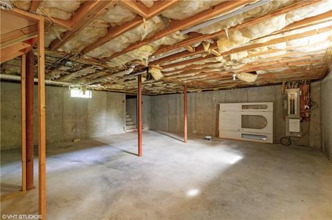 653 Commonwealth Ave, Warwick, RI 02886 photo 18