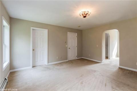 653 Commonwealth Ave, Warwick, RI 02886 photo 25