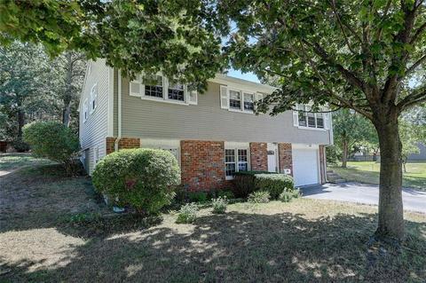 286 Lucille St, Woonsocket, RI 02895 photo 4