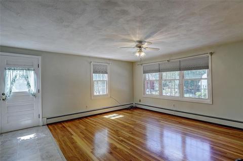 286 Lucille St, Woonsocket, RI 02895 photo 13