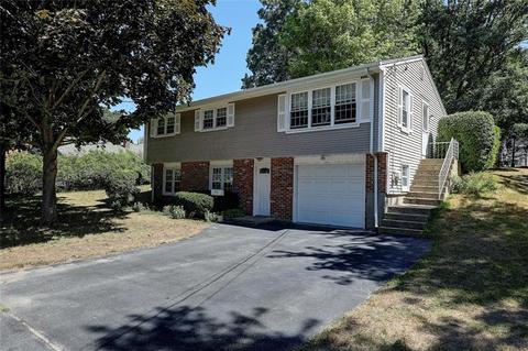286 Lucille St, Woonsocket, RI 02895 photo 2