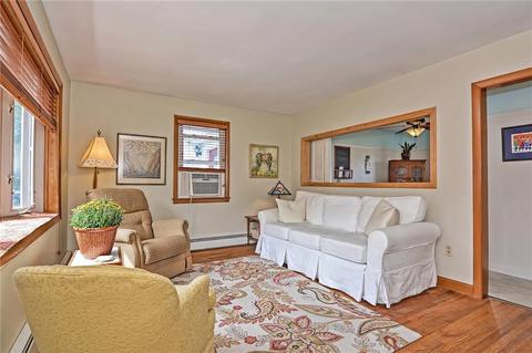 14 Ridgeway Dr, Warren, RI 02885 photo 5