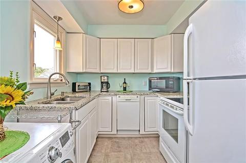 14 Ridgeway Dr, Warren, RI 02885 photo 12