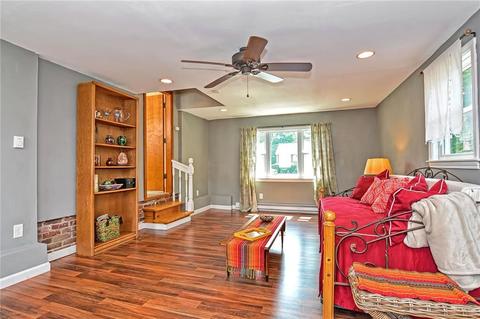 14 Ridgeway Dr, Warren, RI 02885 photo 17