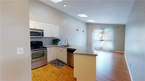 776 Williamsburg Cir, Warwick, RI 02886 photo 4