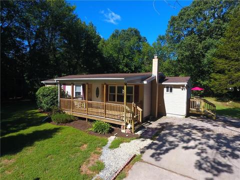 45 Hemlock Dr, Exeter, RI 02822 photo 1