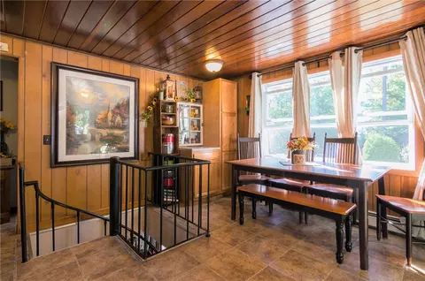2 Lake View Cir, Glocester, RI 02814 photo 8