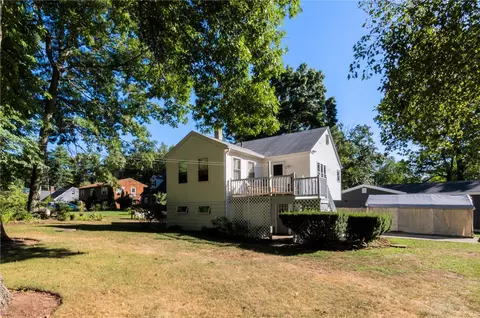 2 Lake View Cir, Glocester, RI 02814 photo 5