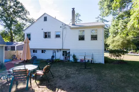 2 Lake View Cir, Glocester, RI 02814 photo 2