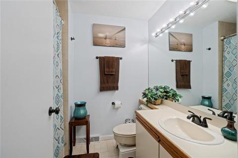 1007 Williamsburg Cir, Warwick, RI 02886 photo 15