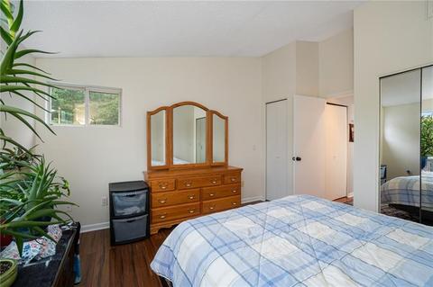 1007 Williamsburg Cir, Warwick, RI 02886 photo 14