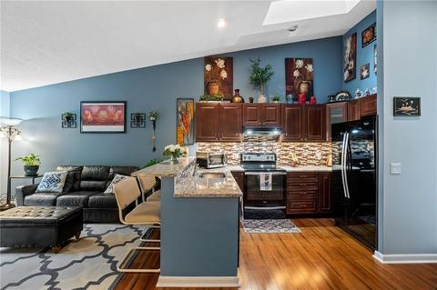 1007 Williamsburg Cir, Warwick, RI 02886 photo 1