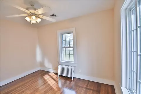 18 Daboll Ct, Warwick, RI 02889 photo 4
