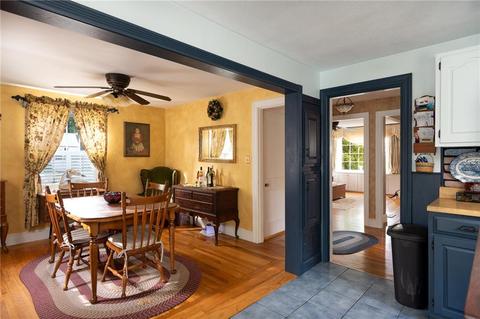 38 Modena Dr, Warwick, RI 02886 photo 9