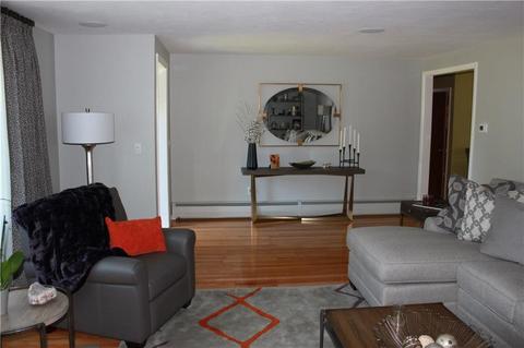 429 Algonquin Dr, Warwick, RI 02888 photo 5