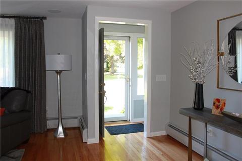 429 Algonquin Dr, Warwick, RI 02888 photo 7