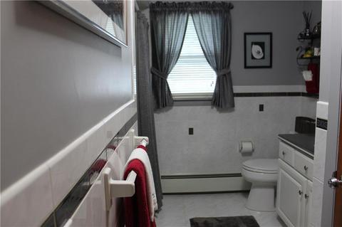 429 Algonquin Dr, Warwick, RI 02888 photo 33