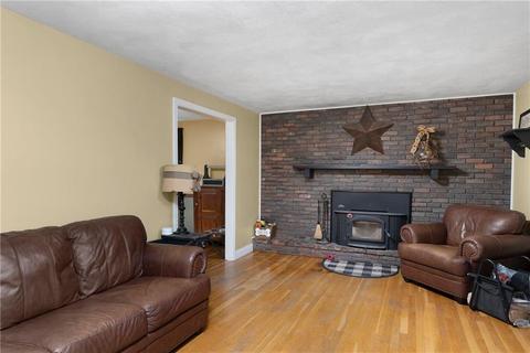 70 Sage Dr, Warwick, RI 02886 photo 10