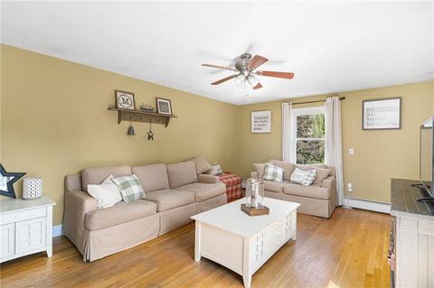 70 Sage Dr, Warwick, RI 02886 photo 6