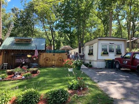11 Woodridge Dr, Mapleville, RI 02839 photo 1
