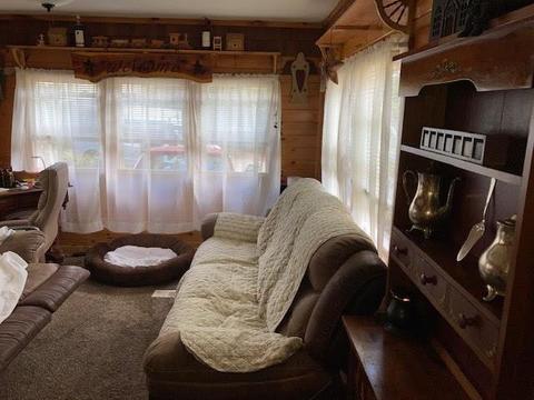 11 Woodridge Dr, Mapleville, RI 02839 photo 7