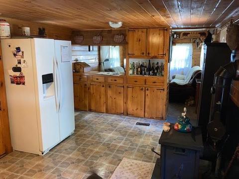 11 Woodridge Dr, Mapleville, RI 02839 photo 3