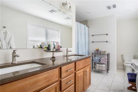 566 E Main Rd, Middletown, RI 02842 photo 16