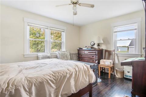 566 E Main Rd, Middletown, RI 02842 photo 33