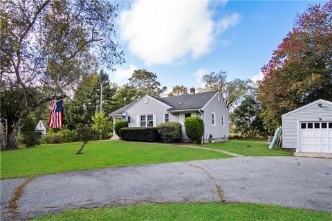 566 E Main Rd, Middletown, RI 02842 photo 23