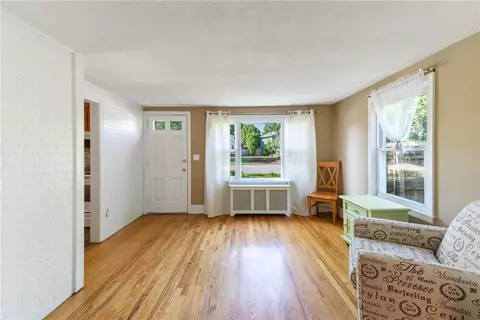 415 Chapmans Ave, Warwick, RI 02886 photo 7