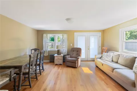 415 Chapmans Ave, Warwick, RI 02886 photo 12