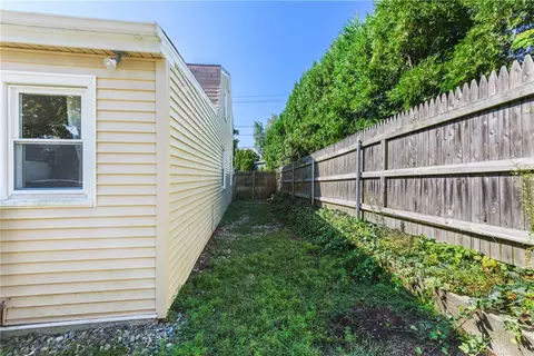 415 Chapmans Ave, Warwick, RI 02886 photo 21