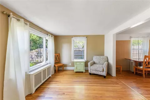 415 Chapmans Ave, Warwick, RI 02886 photo 5