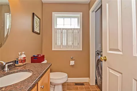 7 Asylum Rd, Warren, RI 02885 photo 18