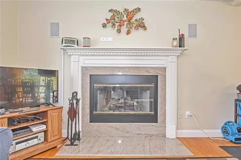 7 Asylum Rd, Warren, RI 02885 photo 7